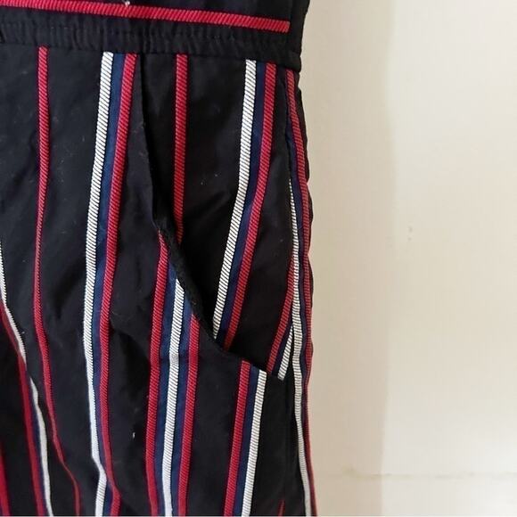 Doe & Rae Black Red White Stripe Short Sleeve Sheath Dress with Pockets Size M - Picture 2 of 6